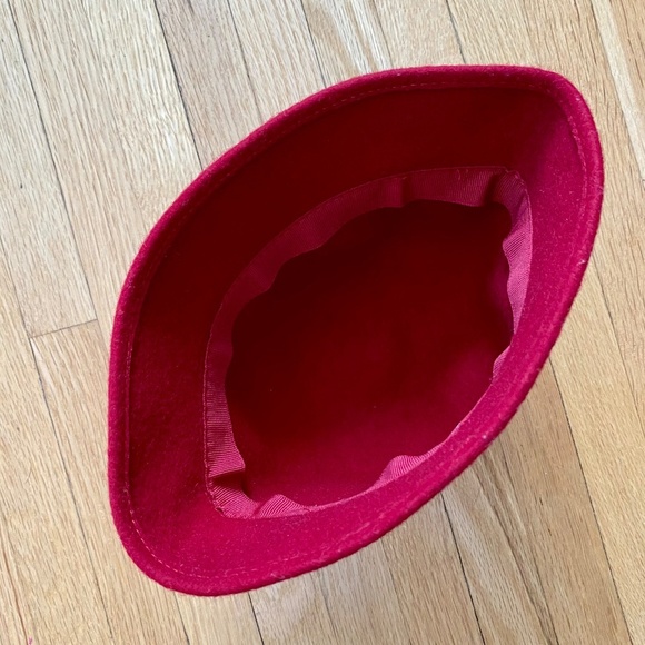 Gymboree Felted 100% Wool Bow Cloche Red Hat Baby Girl Size 0–12 Months - Picture 7 of 10